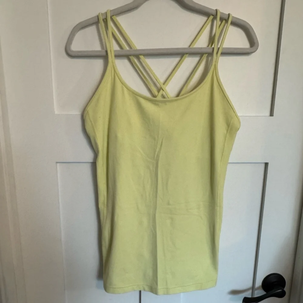 Lululemon Free to be Tank *Nulu Lemon Ice - size 12 - Picture 3 of 6